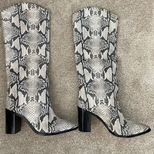 EUC Schutz Analeah Block Heel Animal Print